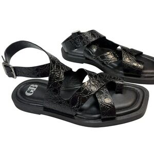Gianni Bini Back-Stage Black Croc Embossed Leather Toe Ring Flat Sandals Size 8